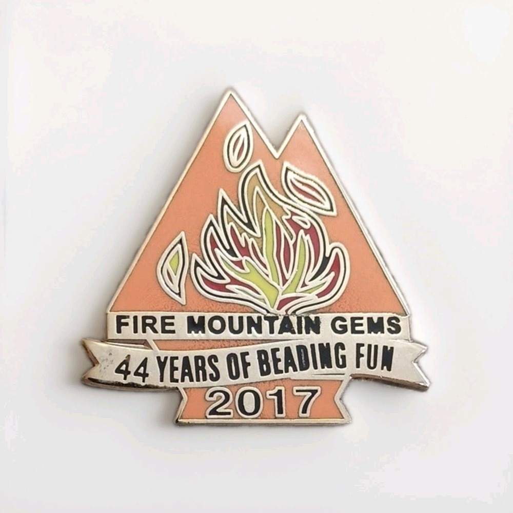2017 FIRE MOUNTAIN GEMS 44TH ANNIV. OF BEADING FUN ENAMEL HAT LAPEL PIN PINBACK